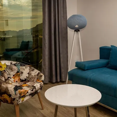 Amfora-modern With Pool Апартаменти *