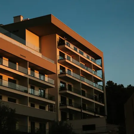 Апартаменти Amfora-modern With Pool *