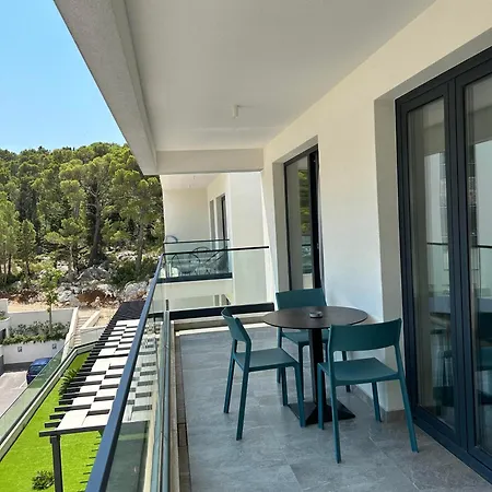 Amfora-modern With Pool * Макарська